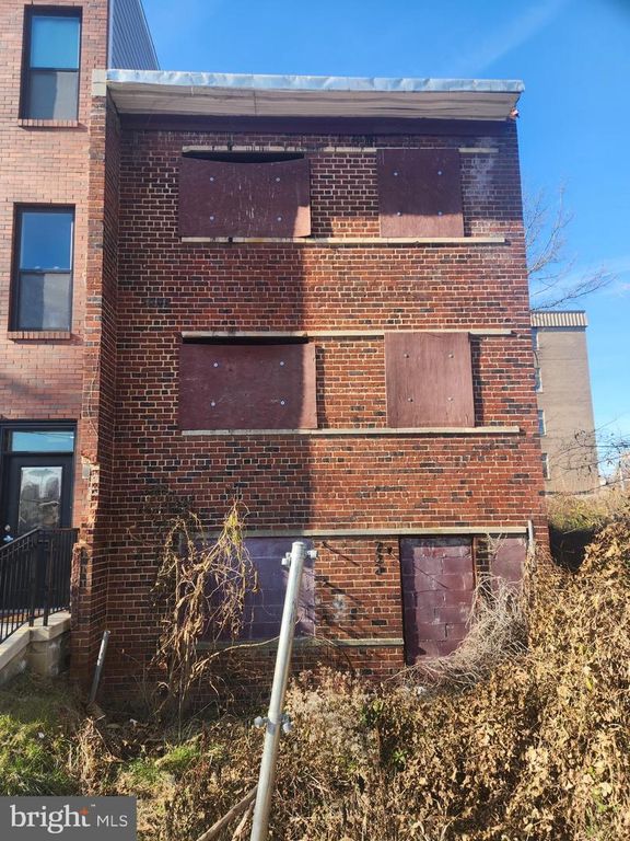 732 51ST ST NE, Washington, DC 20019