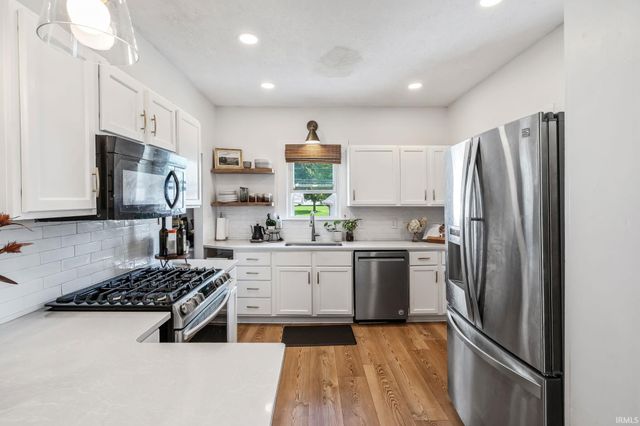 106 2Nd Street, Winona Lake, IN 46590