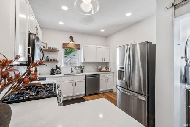 106 2Nd Street, Winona Lake, IN 46590