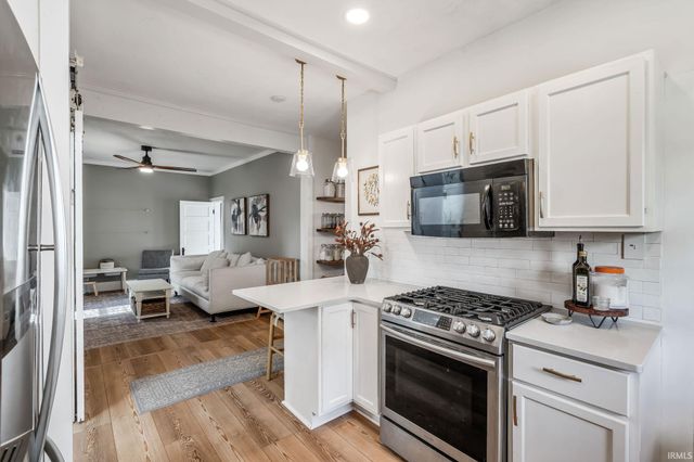 106 2Nd Street, Winona Lake, IN 46590