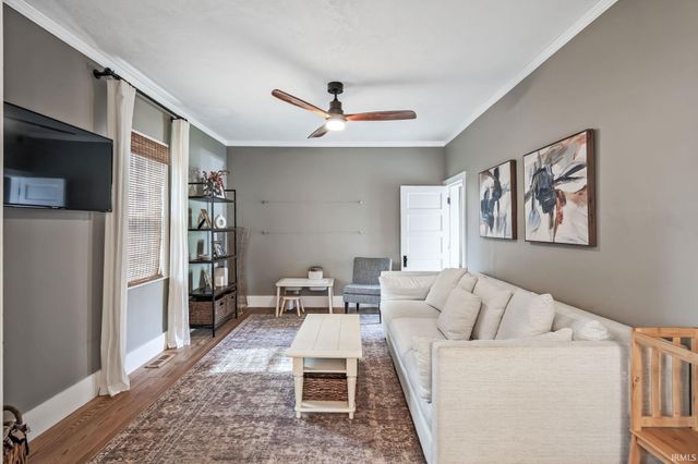 106 2Nd Street, Winona Lake, IN 46590