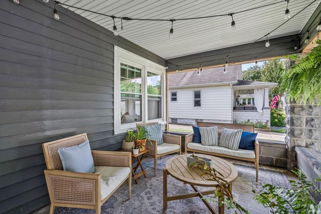 106 2Nd Street, Winona Lake, IN 46590