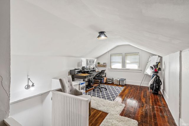 106 2Nd Street, Winona Lake, IN 46590