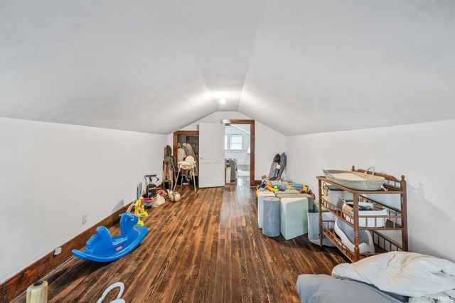 106 2Nd Street, Winona Lake, IN 46590