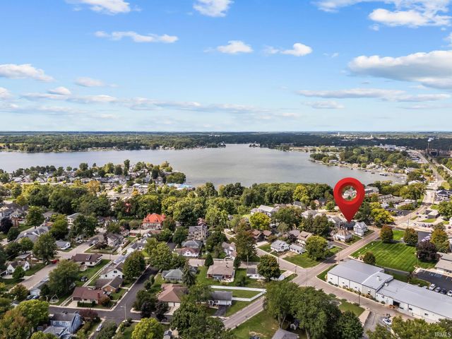 106 2Nd Street, Winona Lake, IN 46590