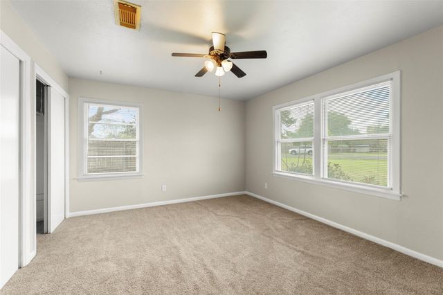 1327 Hodges Lane, Wharton, TX 77488