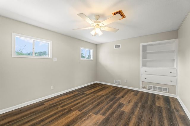 1327 Hodges Lane, Wharton, TX 77488