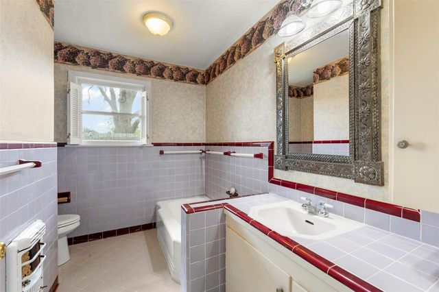1327 Hodges Lane, Wharton, TX 77488