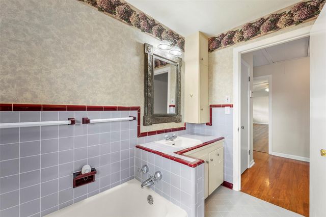 1327 Hodges Lane, Wharton, TX 77488