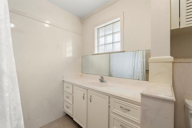 1327 Hodges Lane, Wharton, TX 77488