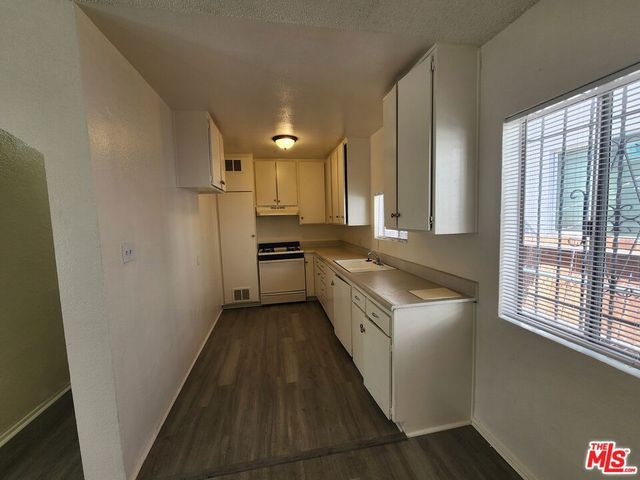 534 W 47th Street 5, Los Angeles, CA 90037