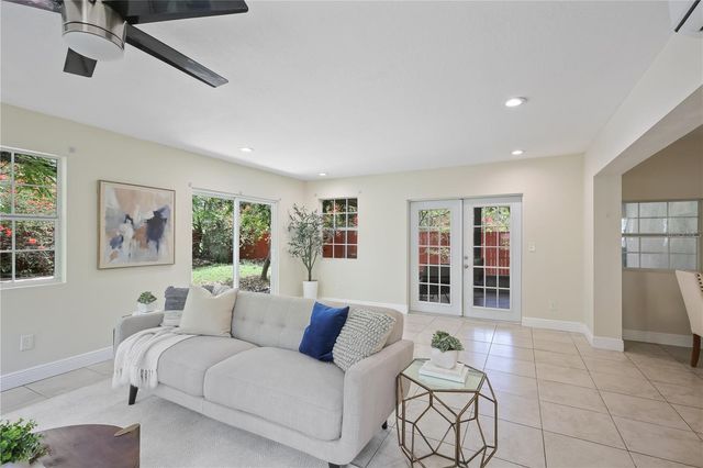 6311 37TH AVENUE N, St Petersburg, FL 33710