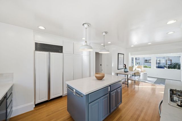 2401 Carleton Street, Berkeley, CA 94704