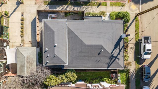 2401 Carleton Street, Berkeley, CA 94704