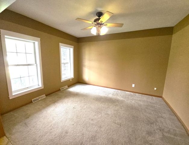 1523 St Albert The Great Drive, Sun Prairie, WI 53590