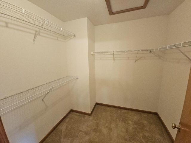 1523 St Albert The Great Drive, Sun Prairie, WI 53590