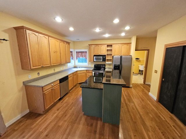 1523 St Albert The Great Drive, Sun Prairie, WI 53590
