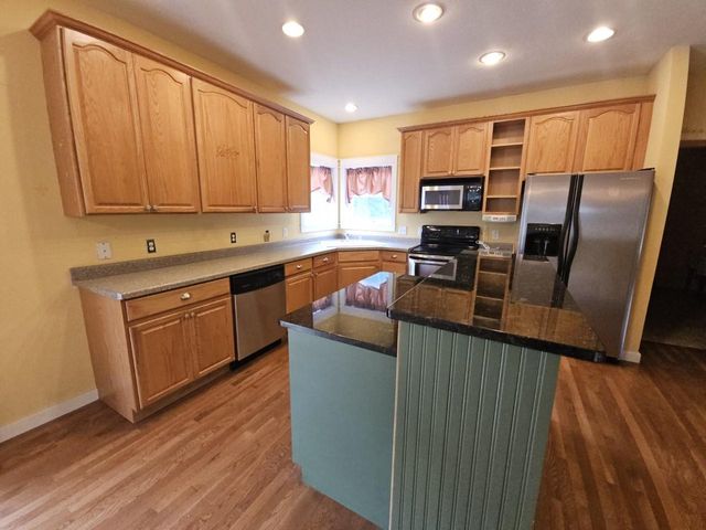 1523 St Albert The Great Drive, Sun Prairie, WI 53590