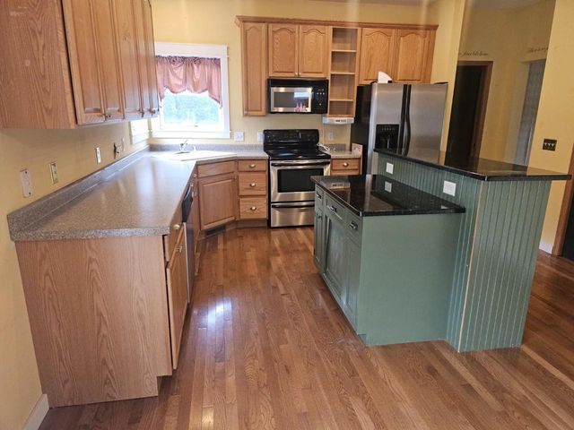 1523 St Albert The Great Drive, Sun Prairie, WI 53590