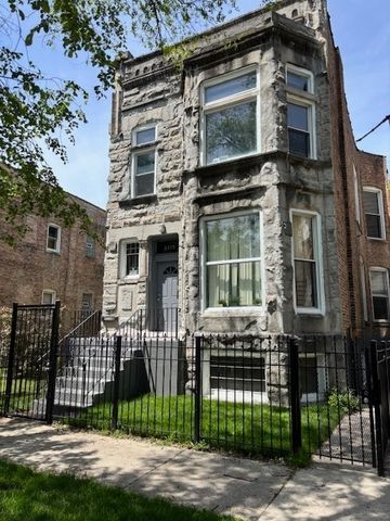 3320 W MONROE Street, Chicago, IL 60624