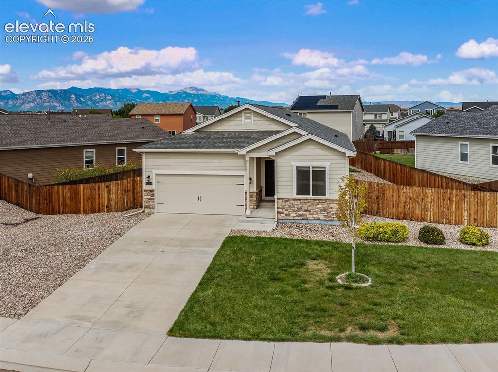 10219 Intrepid Way, Colorado Springs, CO 80925 — exterior