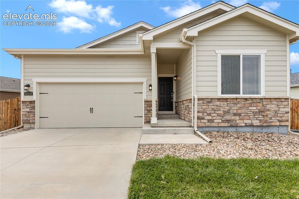 10219 Intrepid Way, Colorado Springs, CO 80925 — photo 5