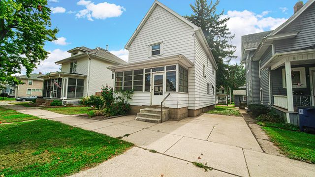 404 Maple Avenue, La Porte, IN 46350