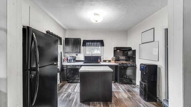 404 Maple Avenue, La Porte, IN 46350