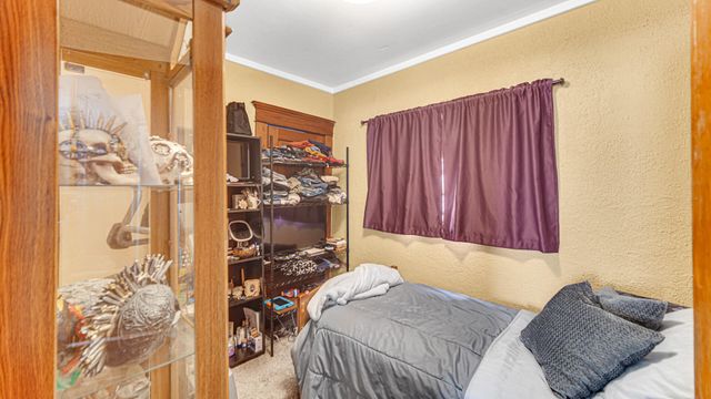 404 Maple Avenue, La Porte, IN 46350