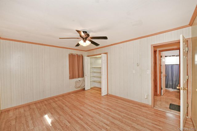 120 E Zoranne Drive, Farmingdale, NY 11735