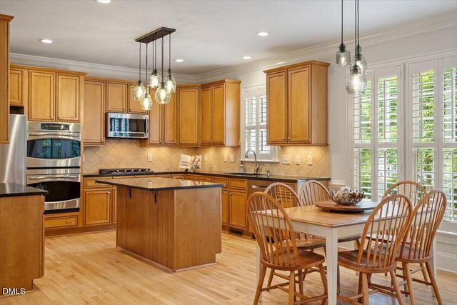 110 Lantern Ridge Lane, Cary, NC 27519