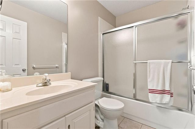 525 Parma Way, Gardner, KS 66030