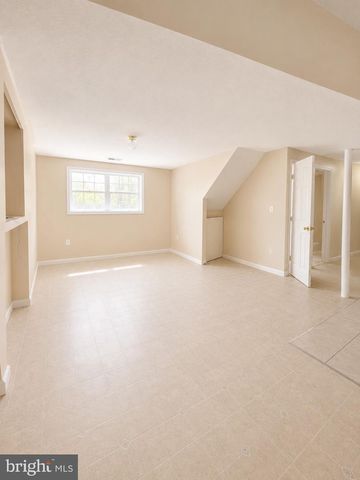 6204 CIPRIANO RD, Lanham, MD 20706