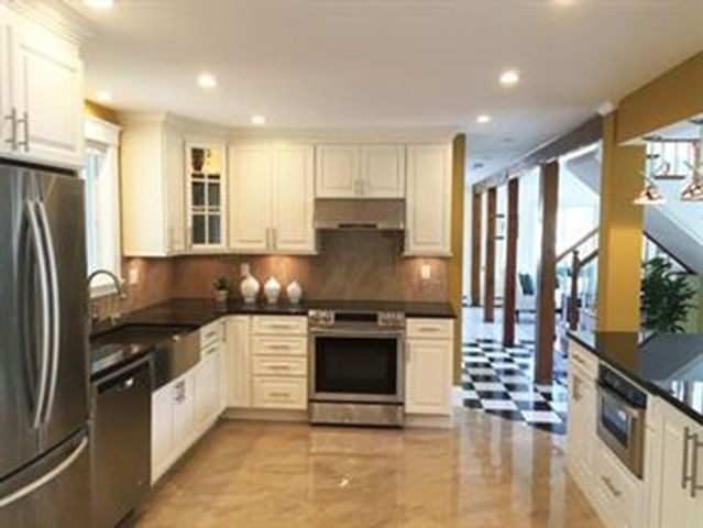 633 Saw Mill Brook Pkwy, Newton, MA 02459