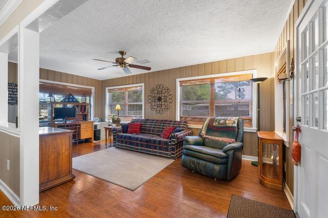 1303 BELLEMEADE Boulevard, Jacksonville, FL 32211