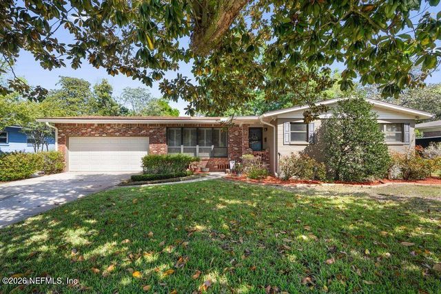 1303 BELLEMEADE Boulevard, Jacksonville, FL 32211