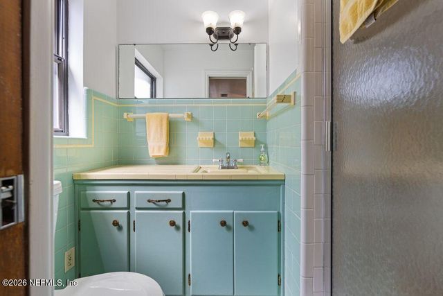 1303 BELLEMEADE Boulevard, Jacksonville, FL 32211