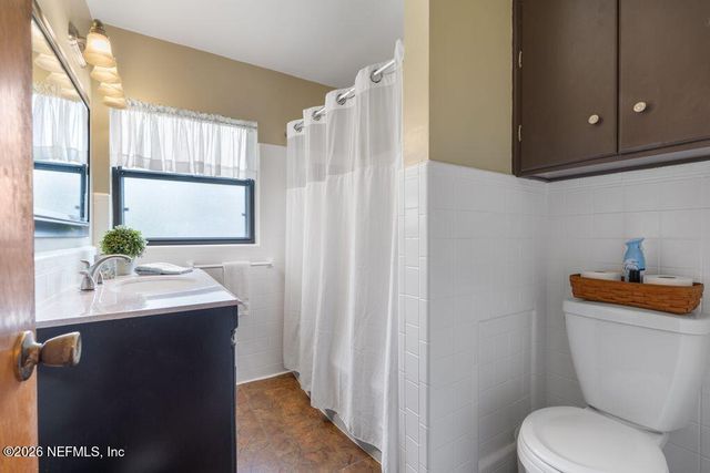 1303 BELLEMEADE Boulevard, Jacksonville, FL 32211