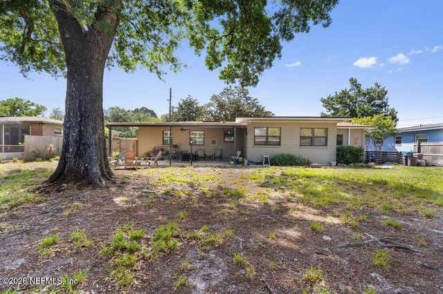 1303 BELLEMEADE Boulevard, Jacksonville, FL 32211