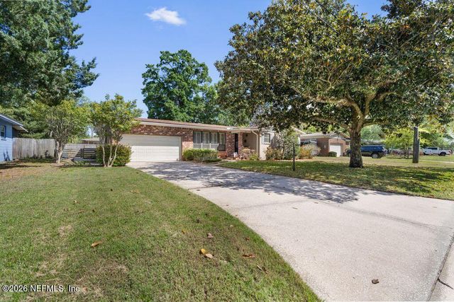 1303 BELLEMEADE Boulevard, Jacksonville, FL 32211