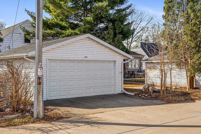 1521 Travis STREET, La Crosse, WI 54601