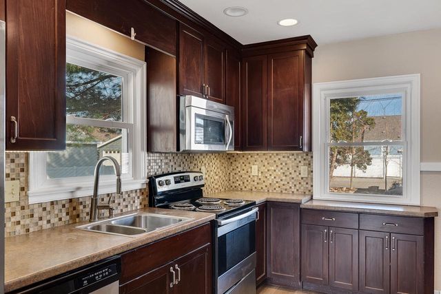 1521 Travis STREET, La Crosse, WI 54601