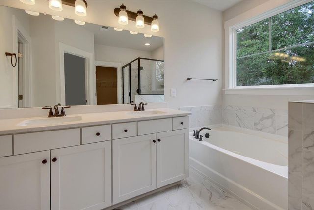 1100 Creek Pointe Drive, Moncks Corner, SC 29461