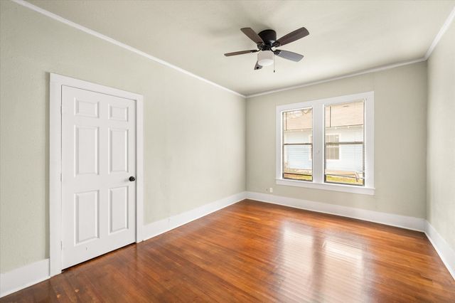 1402 W 1st Avenue, Corsicana, TX 75110