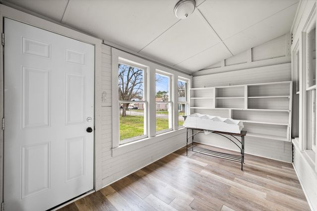 1402 W 1st Avenue, Corsicana, TX 75110