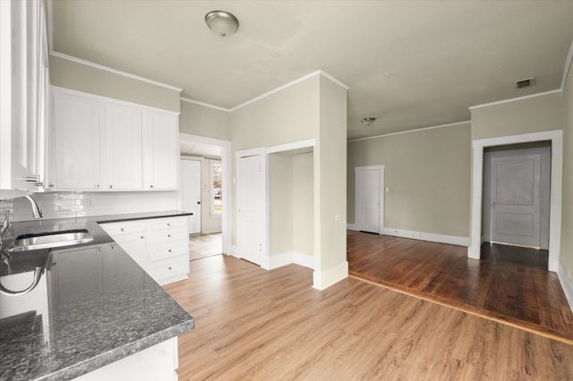 1402 W 1st Avenue, Corsicana, TX 75110
