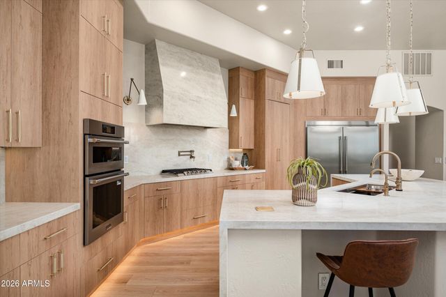 10914 E CINDER CONE Trail, Scottsdale, AZ 85262