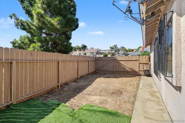 2055 Stillman Pl, San Diego, CA 92139