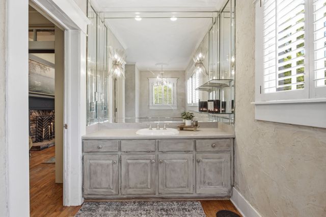 700 Mitchell Ave, Columbia, TN 38401