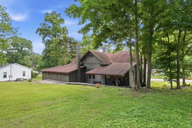 700 Mitchell Ave, Columbia, TN 38401